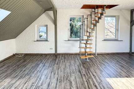 Wohnung Oelsnitz - 5 Zimmer, 95 m&sup2;, 550&euro; | Angebot:24889988