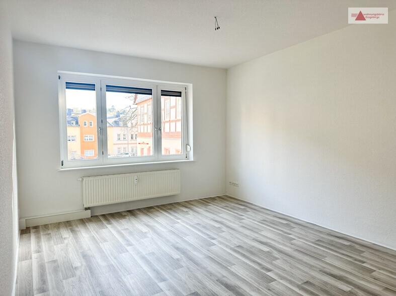 Erdgeschoßwohnung Stollberg (Erzgebirge) - 3 Zimmer, 74 m&sup2;, 485&euro; | Angebot:25342770