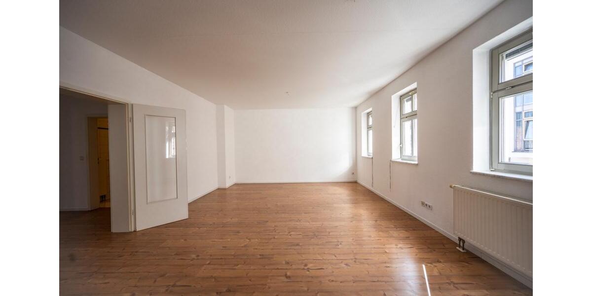 Etagenwohnung Zwickau - 3 Zimmer, 84 m&sup2;, 550&euro; | Angebot:26041894