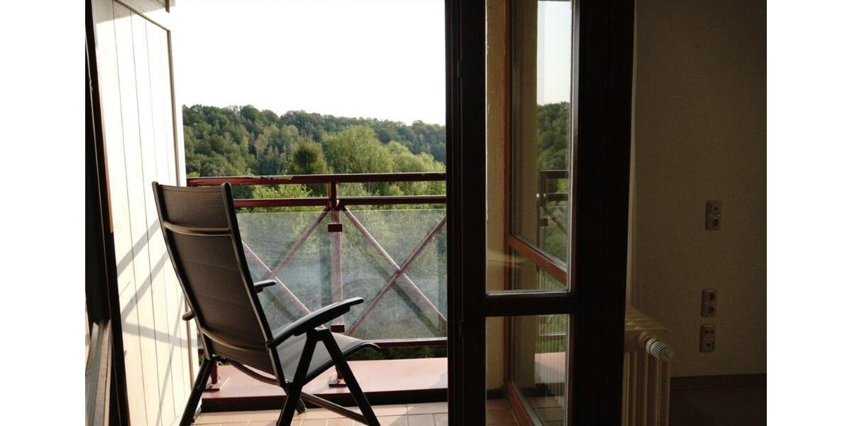 Dachgeschoßwohnung Hohenstein-Ernstthal Ernstthal - 1 Zimmer, 20 m&sup2;, 520&euro; | Angebot:18908378