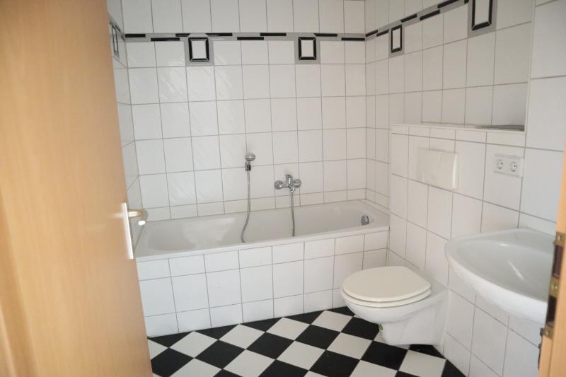 Erdgeschoßwohnung Zwickau - 2 Zimmer, 46 m&sup2;, 275&euro; | Angebot:23783873