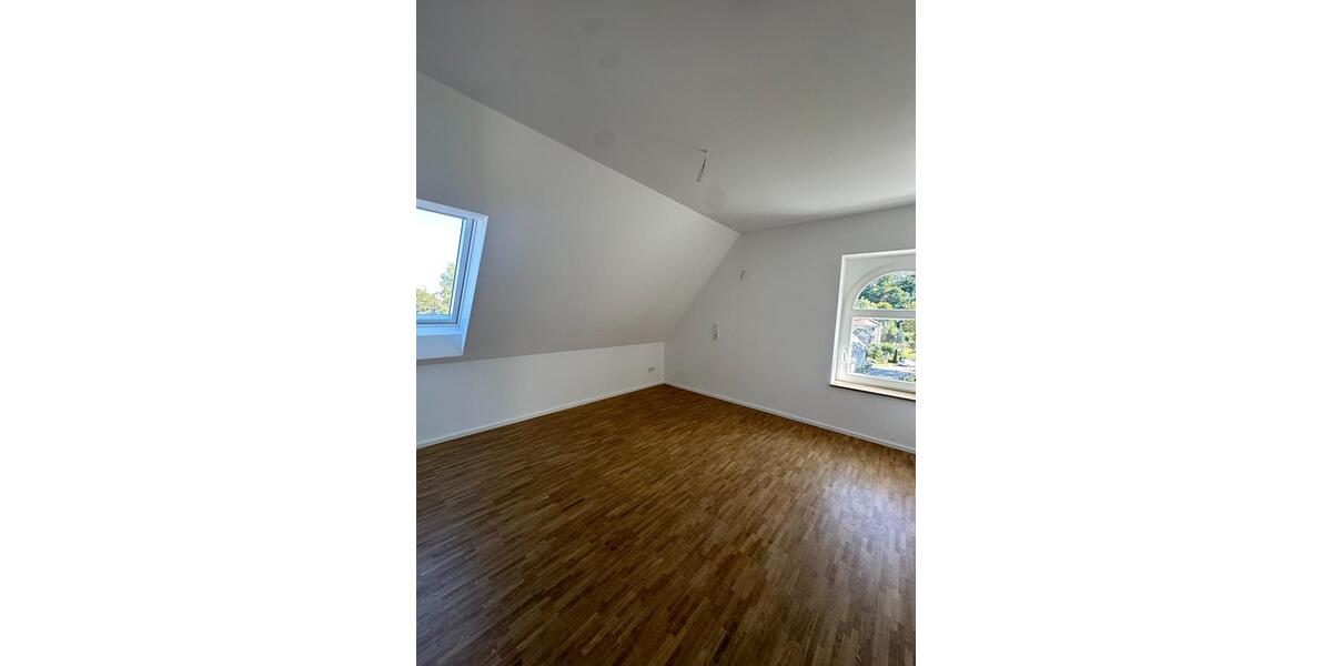 Maisonettenwohnung Glauchau - 5.5 Zimmer, 113 m&sup2;, 1.168&euro; | Angebot:20442284