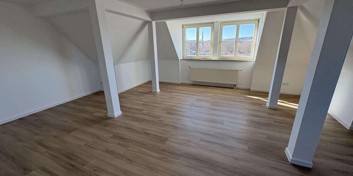 Etagenwohnung Zwickau Pölbitz - 2 Zimmer, 61 m&sup2;, 399&euro; | Angebot:25351491