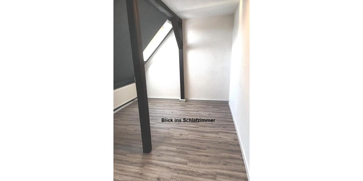 Etagenwohnung Crimmitschau - 2 Zimmer, 65 m&sup2;, 350&euro; | Angebot:25904953