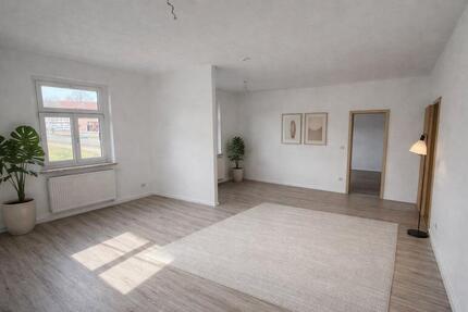 Wohnung Zwickau Zwickau-Nord - 2 Zimmer, 90 m&sup2;, 549&euro; | Angebot:25993767