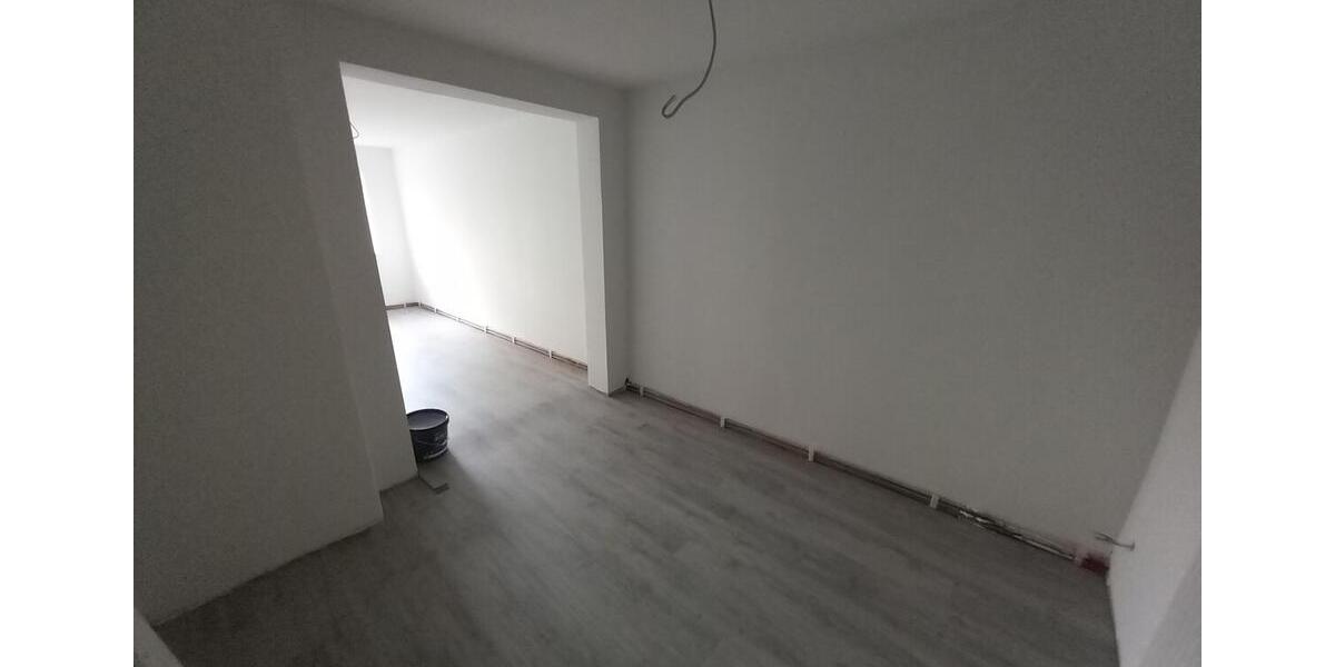 Erdgeschoßwohnung Zwickau Auerbach - 3 Zimmer, 117 m&sup2;, 760&euro; | Angebot:24252555