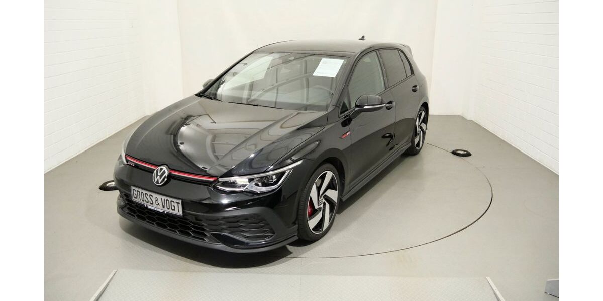 VW Golf 78.500 km 26.790 &euro; Schneeberg 08289