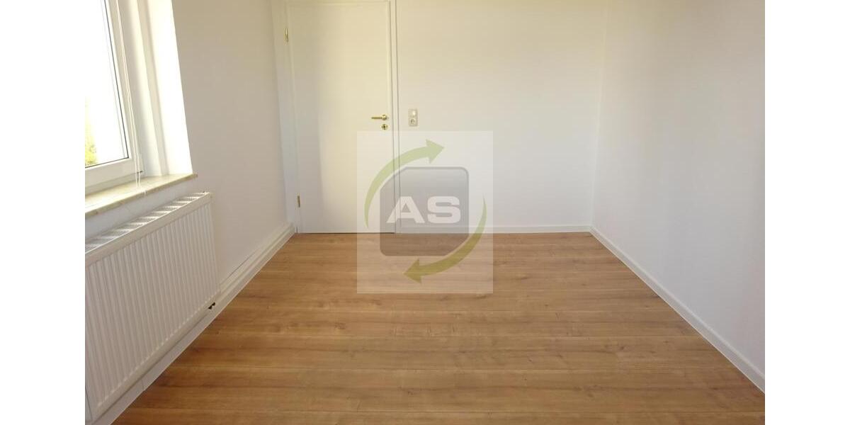Etagenwohnung Zwickau Zwickau-West - 4 Zimmer, 120 m&sup2;, 795&euro; | Angebot:26621727