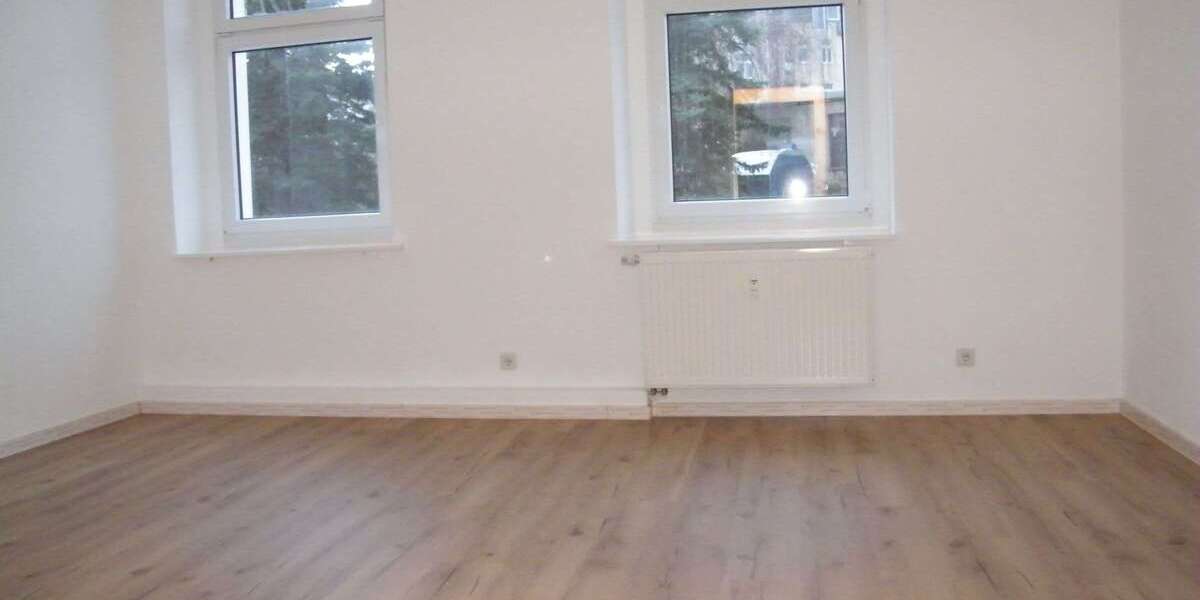 Etagenwohnung Hartmannsdorf - 4 Zimmer, 81 m&sup2;, 575&euro; | Angebot:26007368