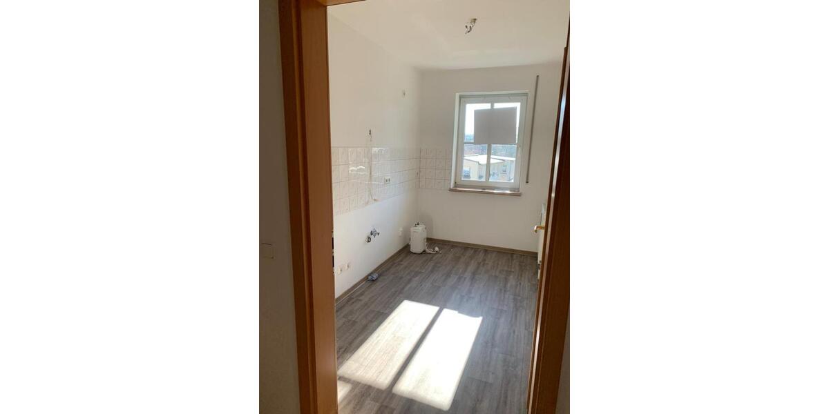 Etagenwohnung Schmölln - 2 Zimmer, 55 m&sup2;, 480&euro; | Angebot:25978976