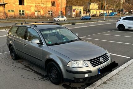 VW Passat Variant 242.100 km 1.600 &euro; Crimmitschau 08451