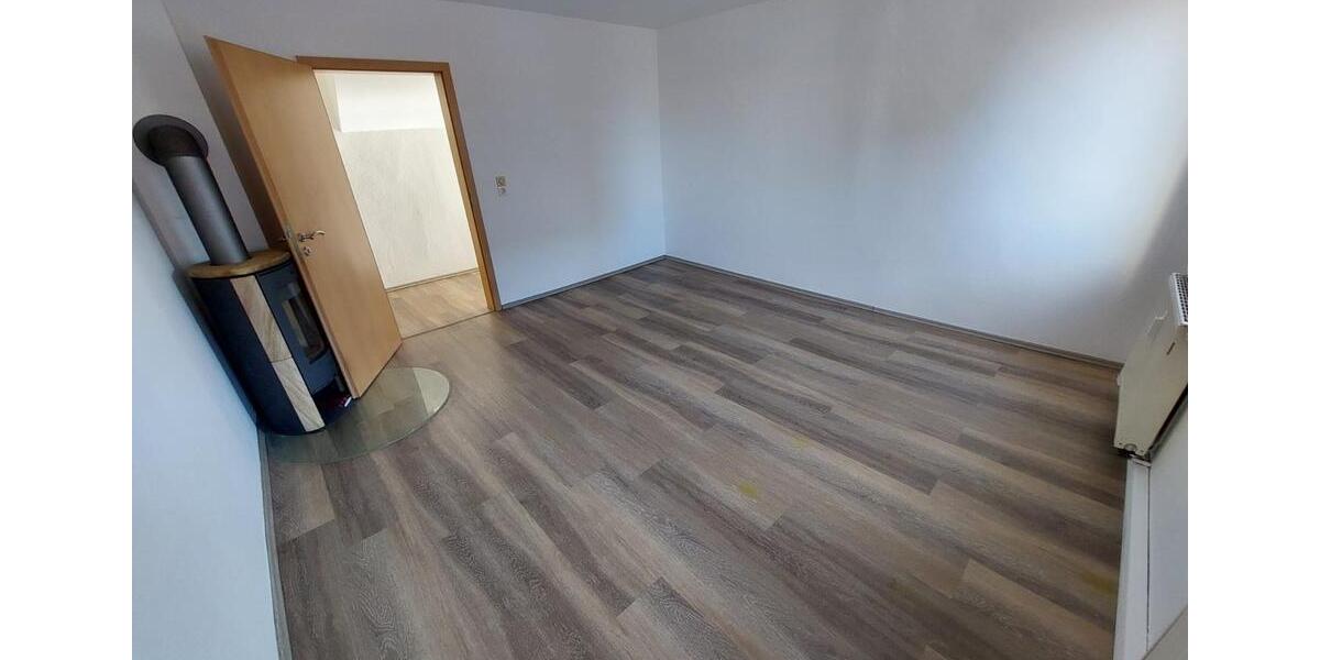 Etagenwohnung Limbach-Oberfrohna Oberfrohna - 2 Zimmer, 55 m&sup2;, 319&euro; | Angebot:24836331