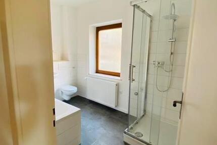 Wohnung Meerane - 2 Zimmer, 67 m&sup2;, 335&euro; | Angebot:26039494
