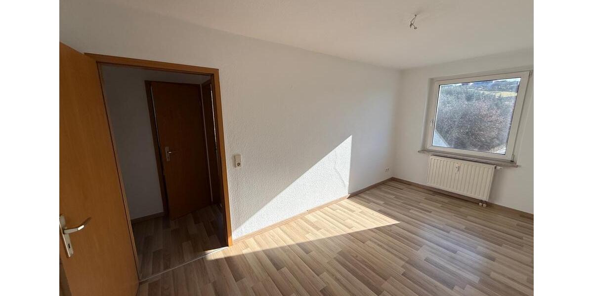 Maisonettenwohnung Reichenbach im Vogtland - 4 Zimmer, 81 m&sup2;, 405&euro; | Angebot:25383068