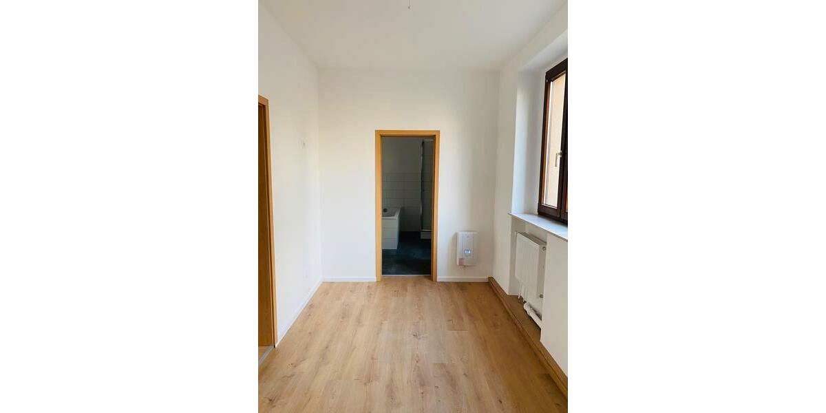 Etagenwohnung Meerane - 2 Zimmer, 58 m&sup2;, 363&euro; | Angebot:25376877