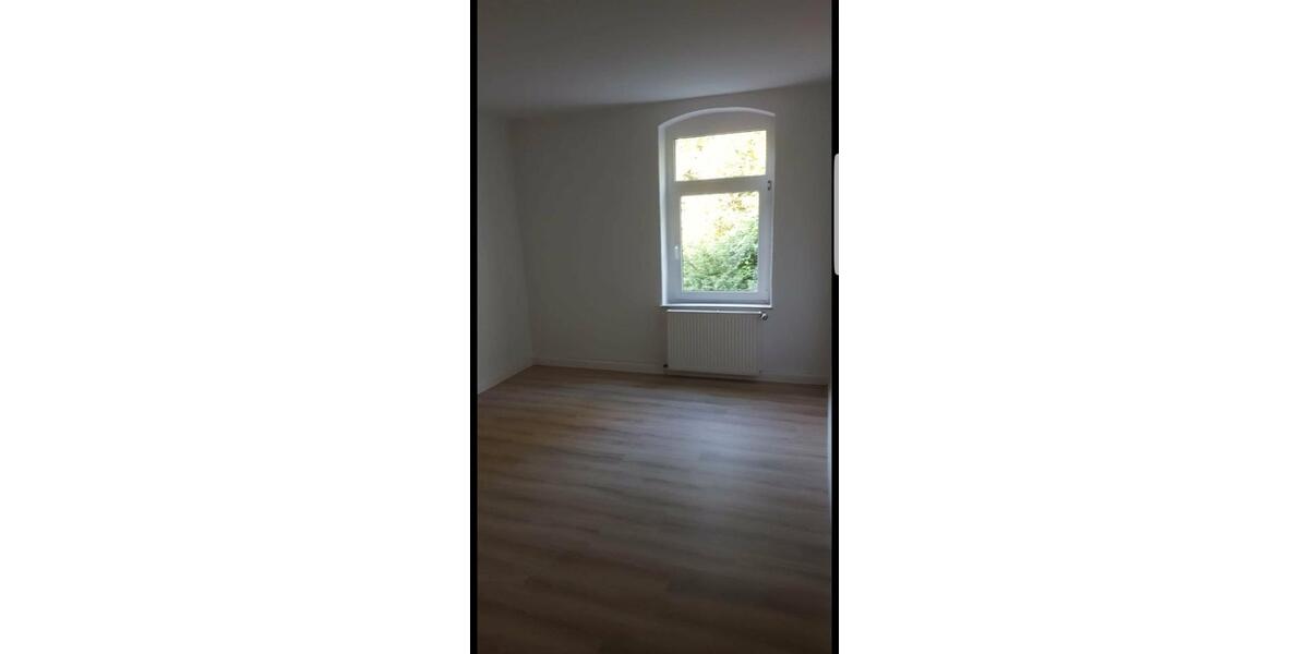 Etagenwohnung Zwickau Auerbach - 3 Zimmer, 77 m&sup2;, 49.999&euro; | Angebot:26618525
