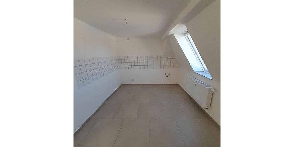 Dachgeschoßwohnung Zwickau Zwickau-Nord - 3 Zimmer, 75 m&sup2;, 430&euro; | Angebot:21323978