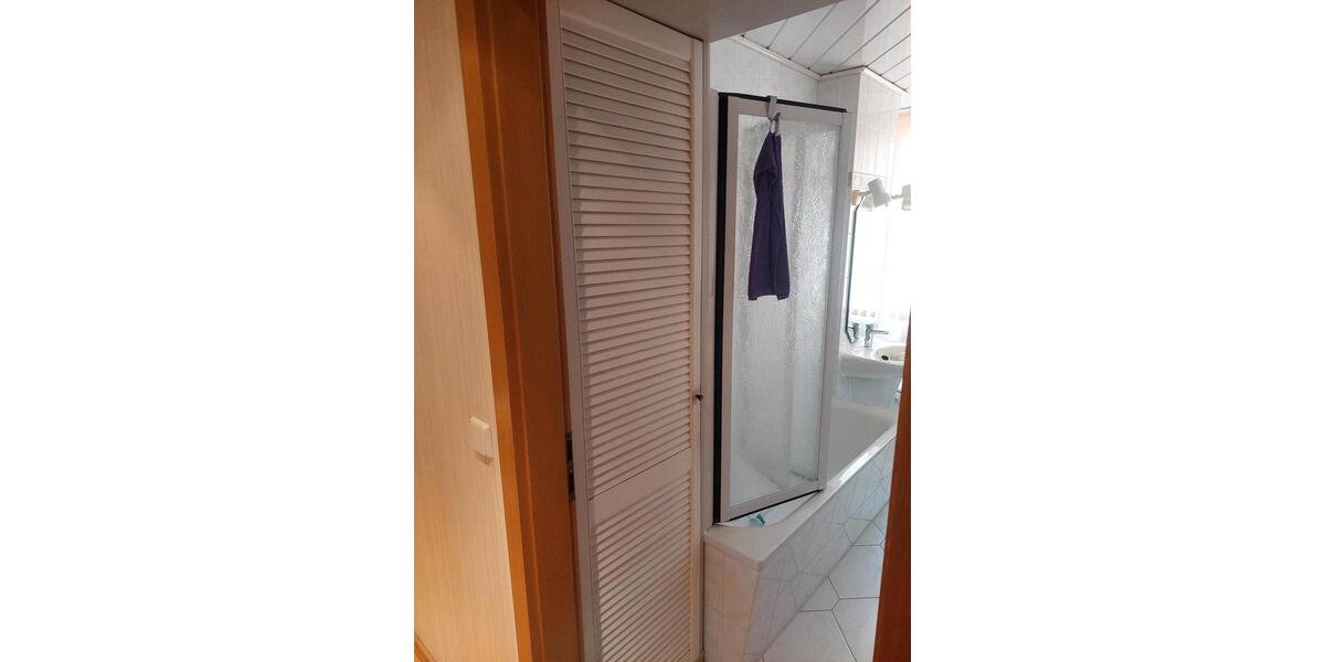 Etagenwohnung Gersdorf - 3 Zimmer, 59 m&sup2;, 490&euro; | Angebot:25874770