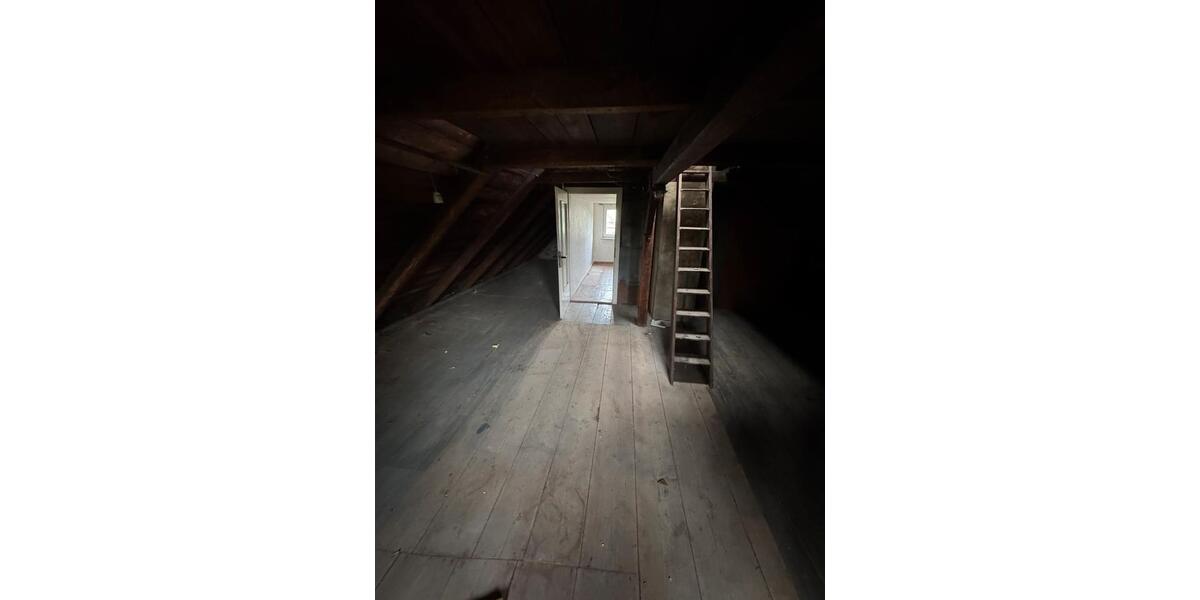 Einfamilienhaus Hohenstein-Ernstthal Ernstthal - 10 Zimmer, 140 m&sup2;, 78.000&euro; | Angebot:21974079