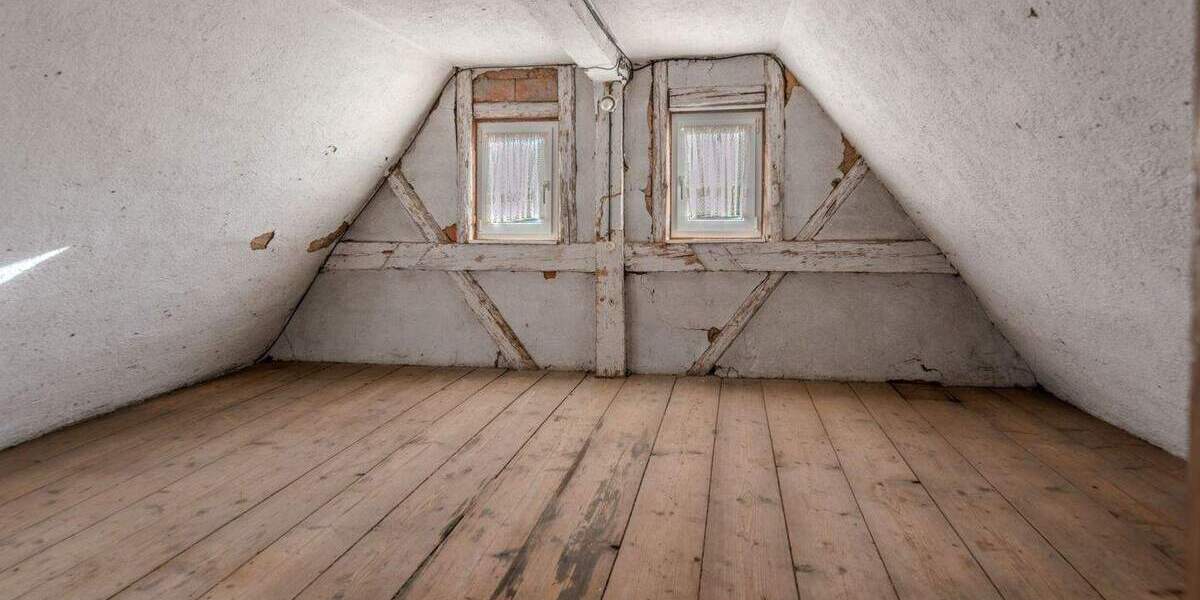 Einfamilienhaus Jahnsdorf/Erzgeb Jahnsdorf - 6 Zimmer, 118 m&sup2;, 35.000&euro; | Angebot:25735292