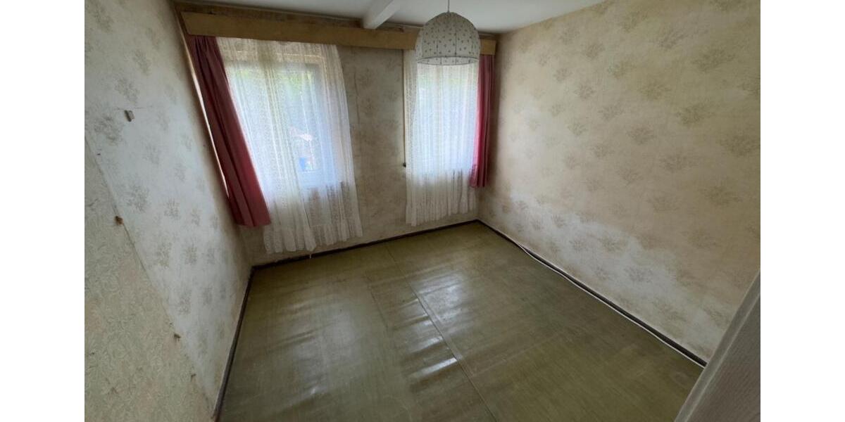 Reihenhaus Aue-Bad Schlema Bad Schlema - 10 Zimmer, 157 m&sup2;, 90.000&euro; | Angebot:16651492