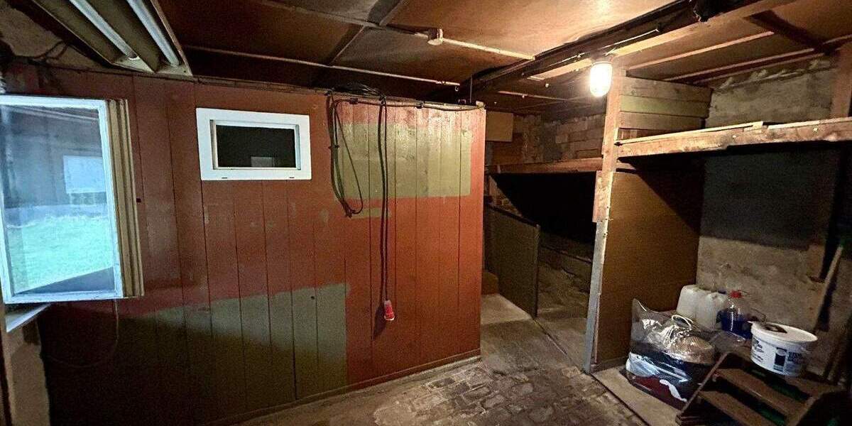 Einfamilienhaus Treuen - 7 Zimmer, 95 m&sup2;, 29.000&euro; | Angebot:25686179