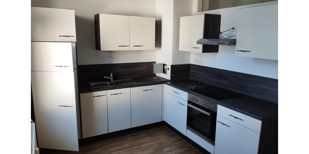 Etagenwohnung Glauchau - 3 Zimmer, 84 m&sup2;, 495&euro; | Angebot:25631643