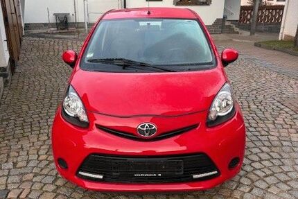 Toyota Aygo (X) 111.000 km 3.900 &euro; Netzschkau 08491