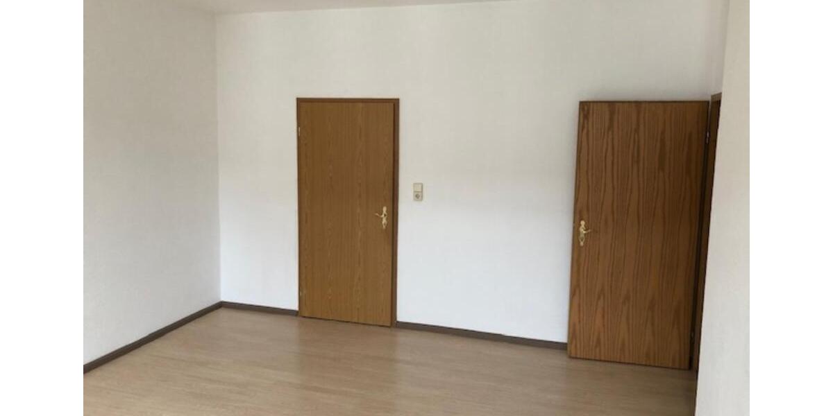 Etagenwohnung Schmölln - 2 Zimmer, 45 m&sup2;, 315&euro; | Angebot:25838457