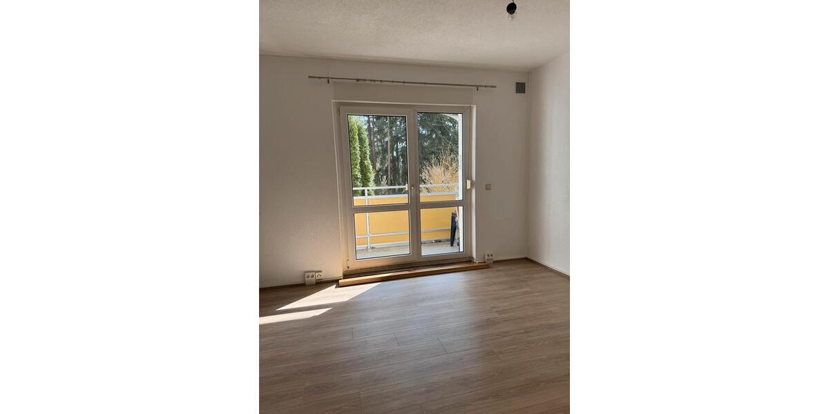 Erdgeschoßwohnung Aue-Bad Schlema Bad Schlema - 2 Zimmer, 50 m&sup2;, 320&euro; | Angebot:25843858