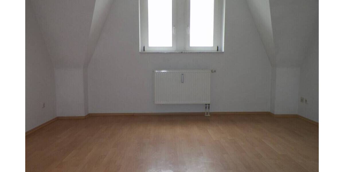 Etagenwohnung Zwickau-Innenstadt Innenstadt - 3 Zimmer, 102 m&sup2;, 650&euro; | Angebot:25797459