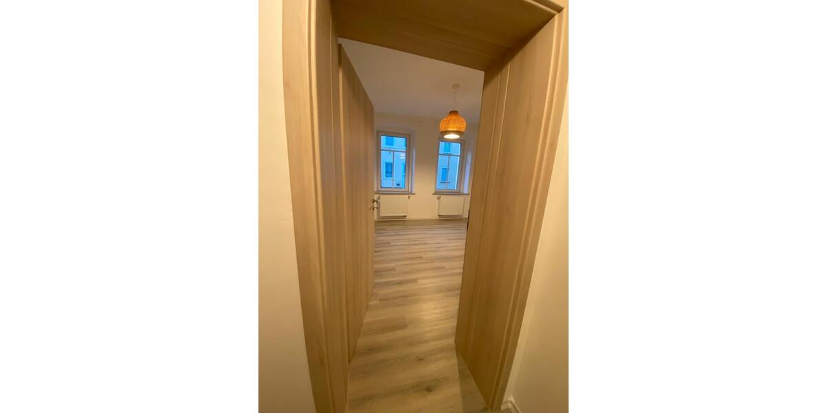 Etagenwohnung Schmölln - 2 Zimmer, 43 m&sup2;, 350&euro; | Angebot:25647948