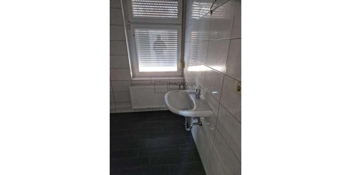 Etagenwohnung Gößnitz - 4 Zimmer, 101 m&sup2;, 620&euro; | Angebot:22260220
