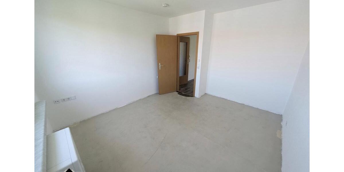 Etagenwohnung Limbach-Oberfrohna Oberfrohna - 3 Zimmer, 60 m&sup2;, 375&euro; | Angebot:25945666