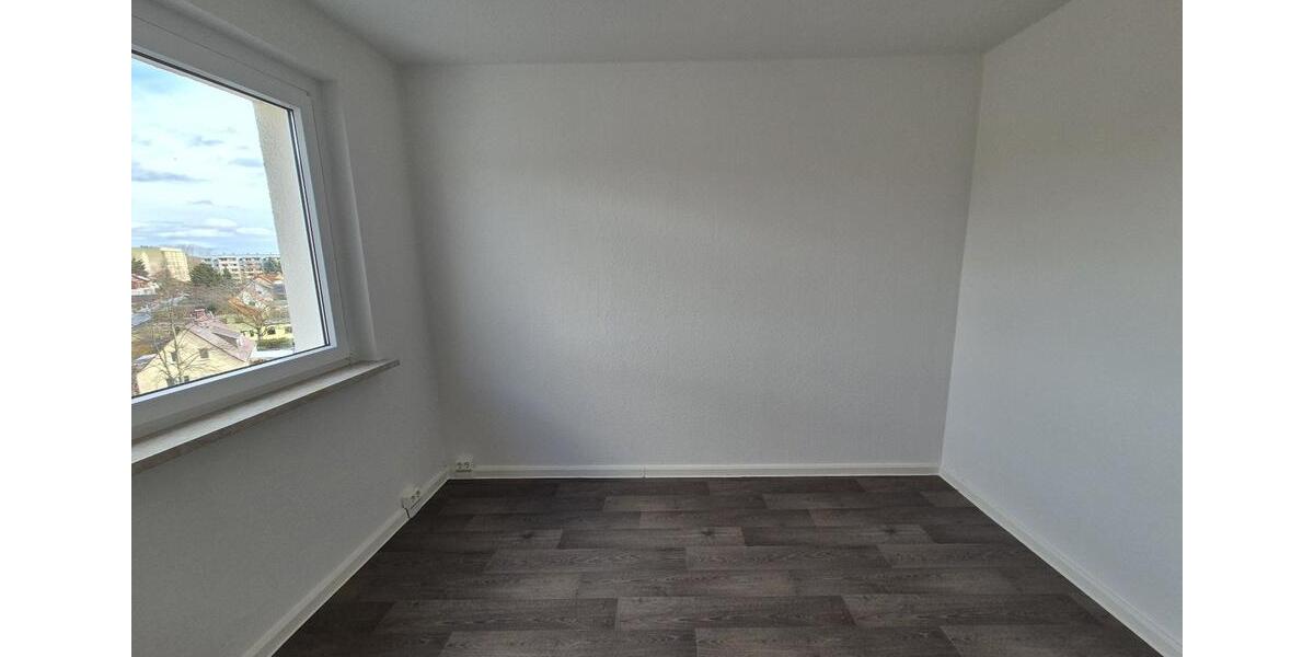 Etagenwohnung Hohenstein-Ernstthal Ernstthal - 3 Zimmer, 56 m&sup2;, 321&euro; | Angebot:25857022