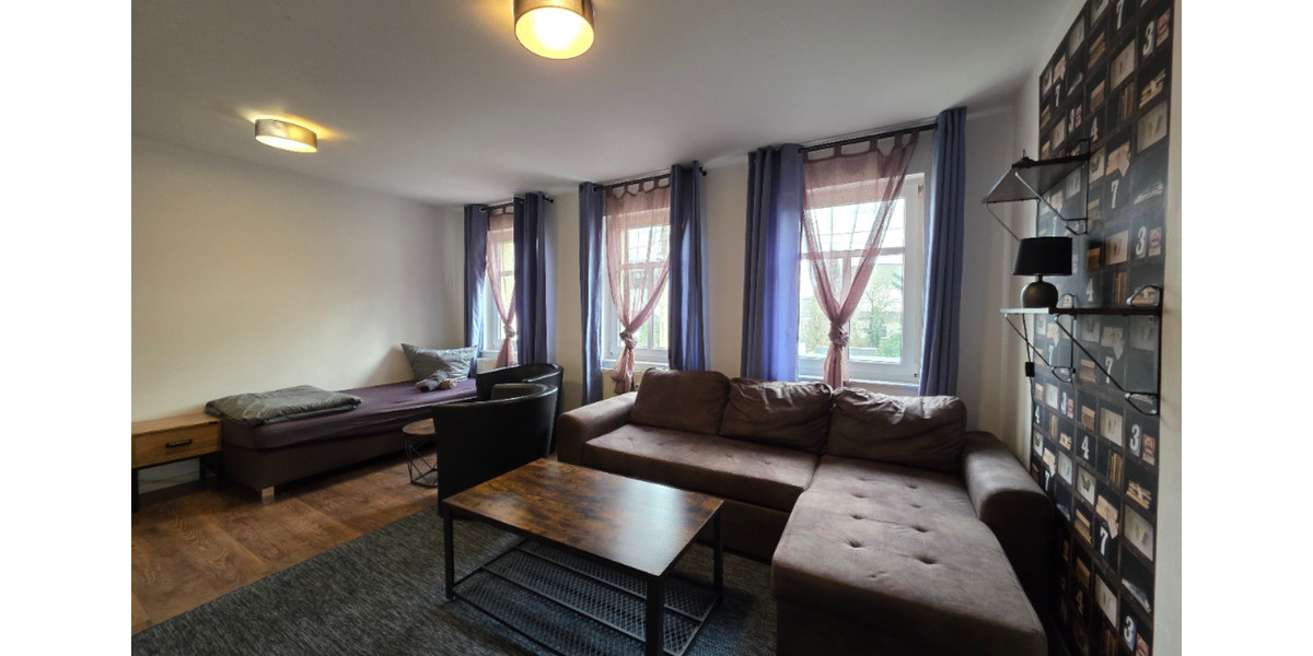 Etagenwohnung Meerane - 2 Zimmer, 47 m&sup2;, 650&euro; | Angebot:24533570