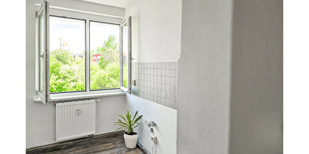 Etagenwohnung Zwickau Eckersbach - 4 Zimmer, 93 m&sup2;, 577&euro; | Angebot:25668578