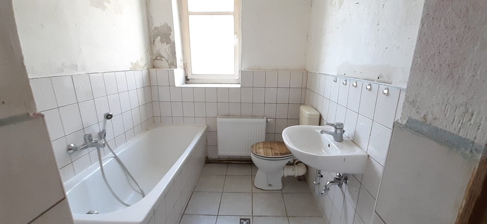 Zwei-Zimmer-Wohnung in ruhiger Lage mit Gartennutzung - Erdgeschoßwohnung Lauter-Bernsbach Bernsbach | Angebot:14517893