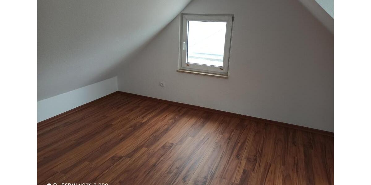 Maisonettenwohnung Limbach-Oberfrohna Oberfrohna - 3 Zimmer, 90 m&sup2;, 575&euro; | Angebot:25322610