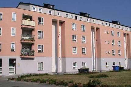 Wohnung Crimmitschau - 2 Zimmer, 42 m&sup2;, 290&euro; | Angebot:25680255