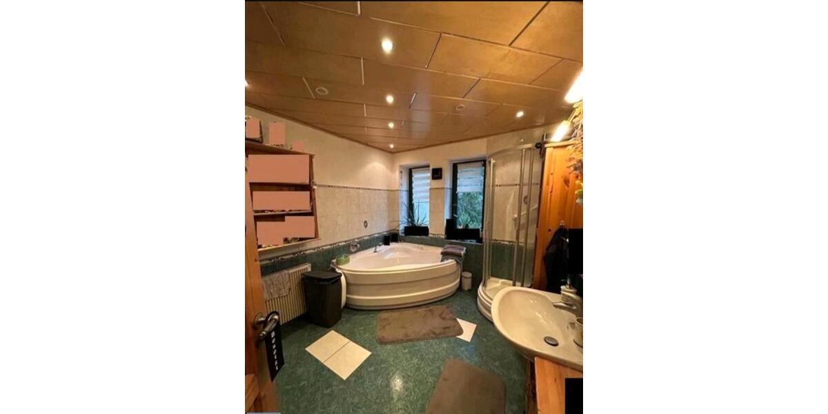 Mehrfamilienhaus, Wohnhaus Auerbach/Vogtland Vogtland - 2 Zimmer, 600 m&sup2;, 170.000&euro; | Angebot:25220065