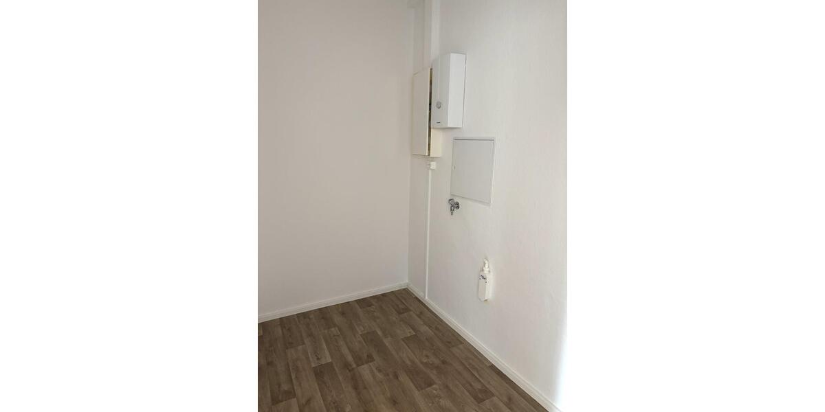 Etagenwohnung Zwickau Neuplanitz - 2 Zimmer, 58 m&sup2;, 366&euro; | Angebot:26284718