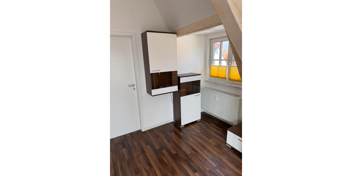 Dachgeschoßwohnung Zwickau Zwickau-Nord - 2 Zimmer, 45 m&sup2;, 390&euro; | Angebot:25283027
