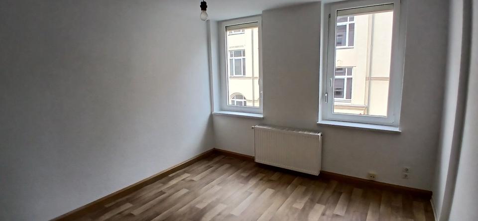 Etagenwohnung Hohenstein-Ernstthal Ernstthal - 3 Zimmer, 106 m&sup2;, 670&euro; | Angebot:25637711