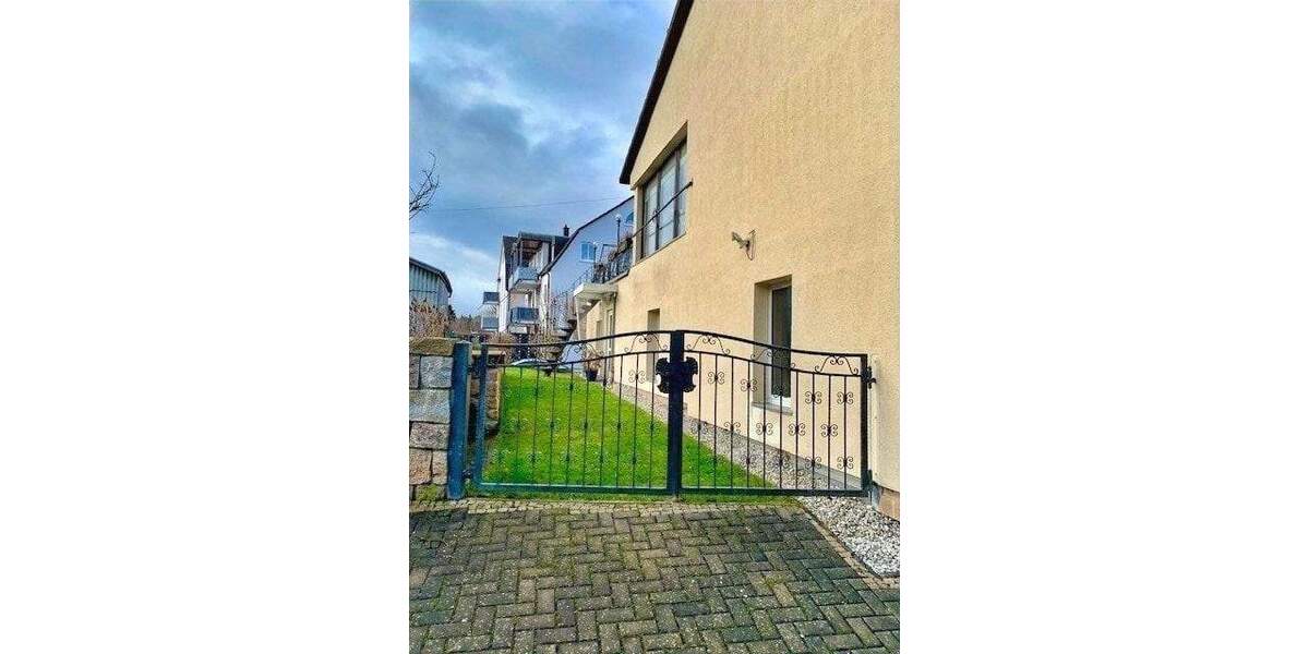 Einfamilienhaus Lengenfeld - 6 Zimmer, 168 m&sup2;, 195.000&euro; | Angebot:25776185