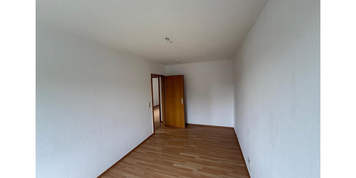 Etagenwohnung Reichenbach im Vogtland - 2 Zimmer, 49 m&sup2;, 225&euro; | Angebot:23150130