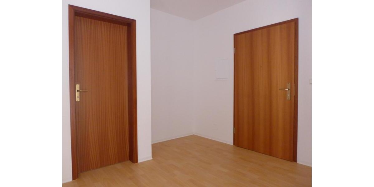 Etagenwohnung Limbach-Oberfrohna Oberfrohna - 2 Zimmer, 46 m&sup2;, 270&euro; | Angebot:25569447