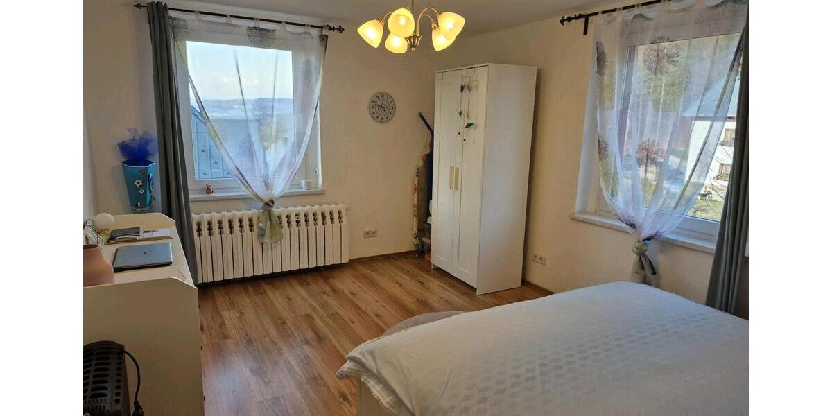 Maisonettenwohnung Schwarzenberg/Erzgebirge Erzgebirge - 4 Zimmer, 150 m&sup2;, 1.100&euro; | Angebot:25407272