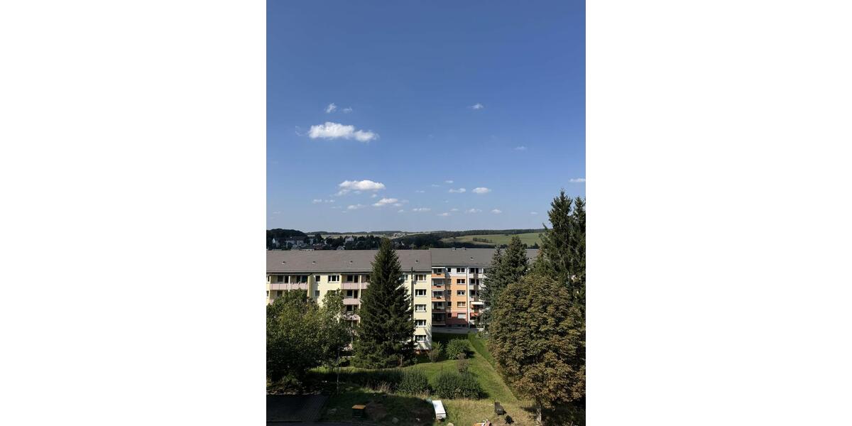 Etagenwohnung Lengenfeld - 3 Zimmer, 62 m&sup2;, 385&euro; | Angebot:25628122