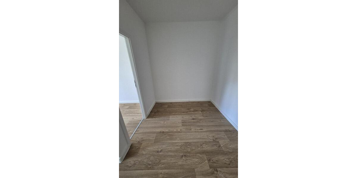 Etagenwohnung Hohenstein-Ernstthal Ernstthal - 3 Zimmer, 56 m&sup2;, 366&euro; | Angebot:24781254